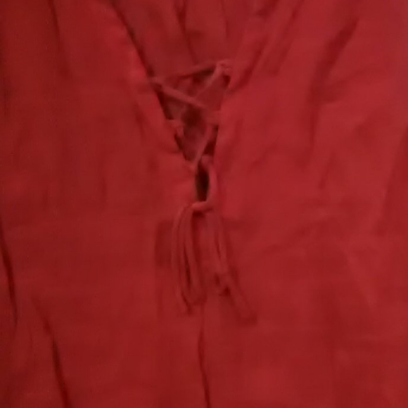 Flowy red top - Picture 3 of 4